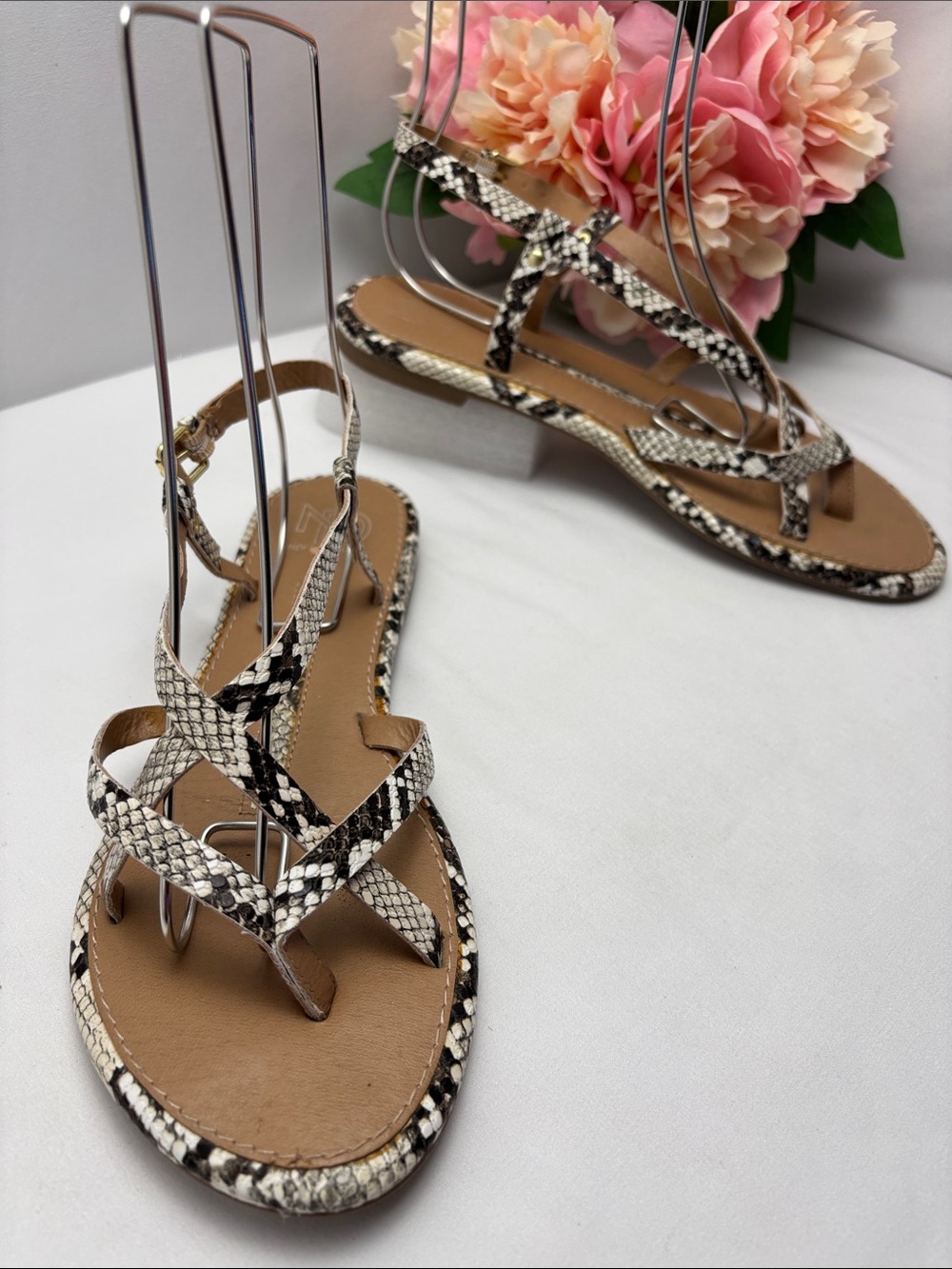 New Directions Women's 8.5 nSnake-Print Strappy Sandals - Black & Cream #487